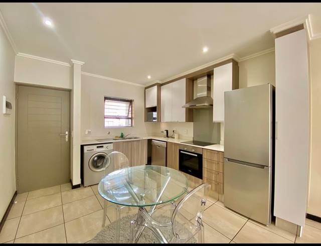 2 BEDROOM APARTMENT FOR SALE IN FOURWAYS